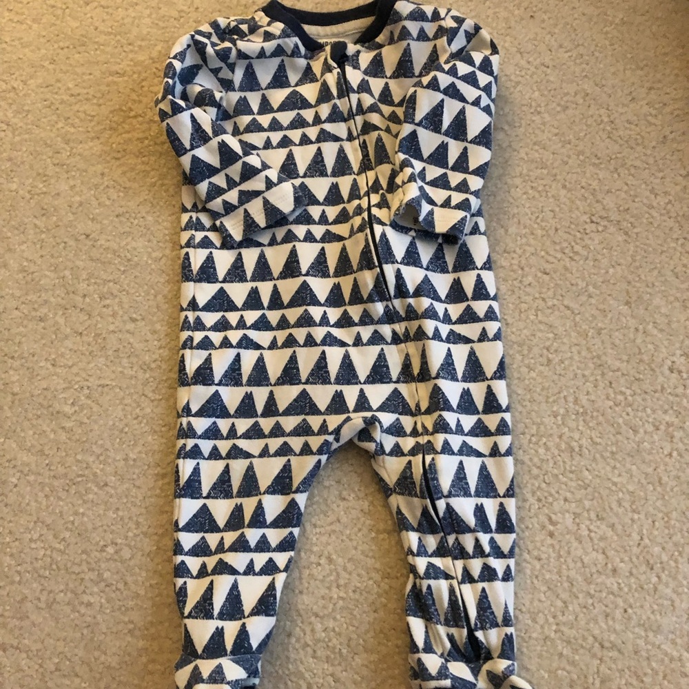 Gymboree footie sleep and play - 3-6month
